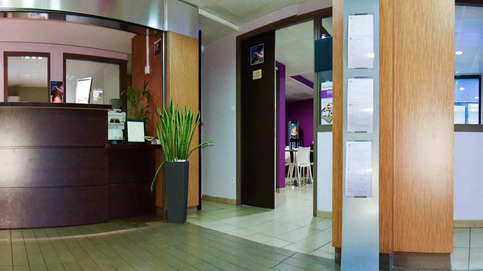 *** Aparthotel Residhotel Lyon Lamartine Tassin-la-Demi-Lune France