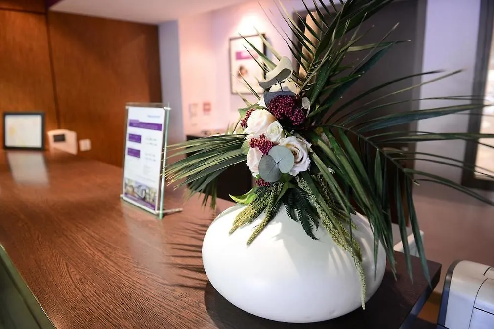 Residhotel Lyon Lamartine Tassin-la-Demi-Lune 3*,  France